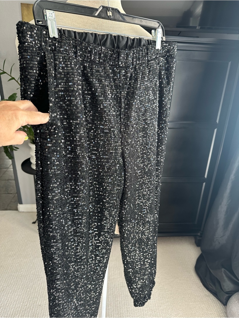 Sequin Jogger Style Black Pants size XL - Picture 17 of 17